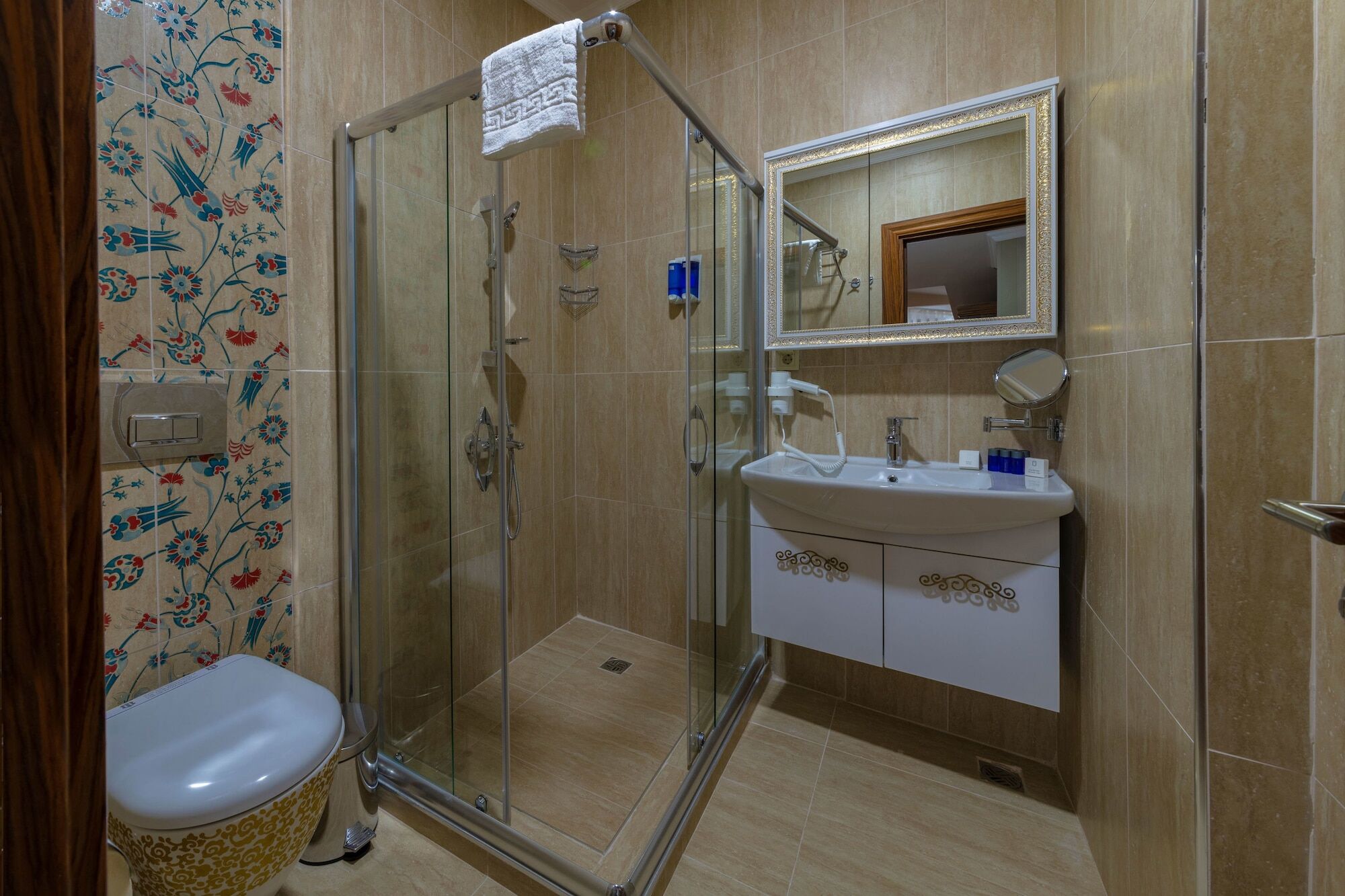 Vision Deluxe Hotel Istanbul Bagian luar foto